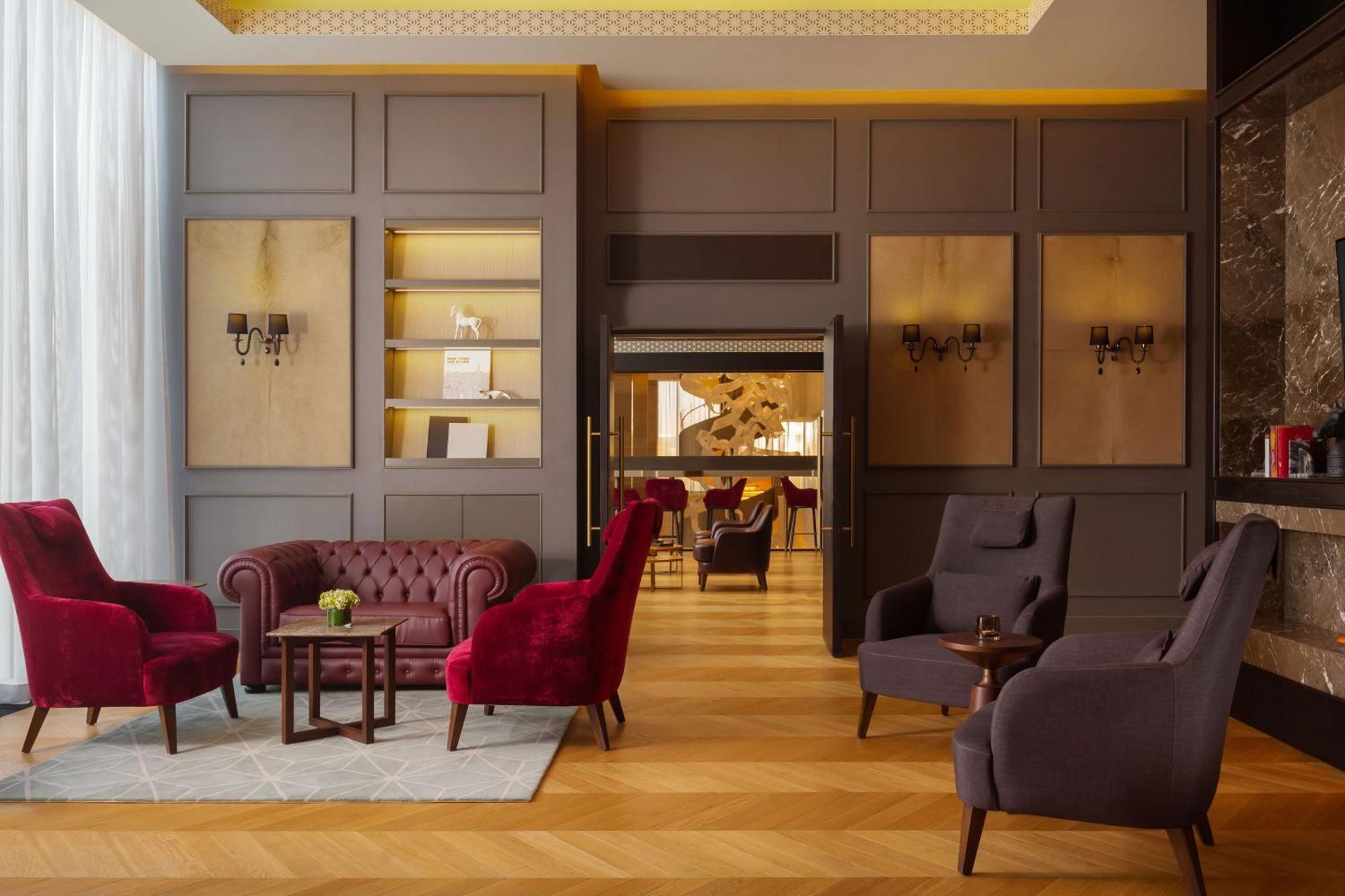 Sheraton Astana Hotel Exterior photo The hotel's lobby